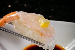 Sashimi Tôm Thẻ Luộc Xẻ Lưng