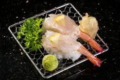 Sashimi Tôm Thẻ Luộc Xẻ Lưng